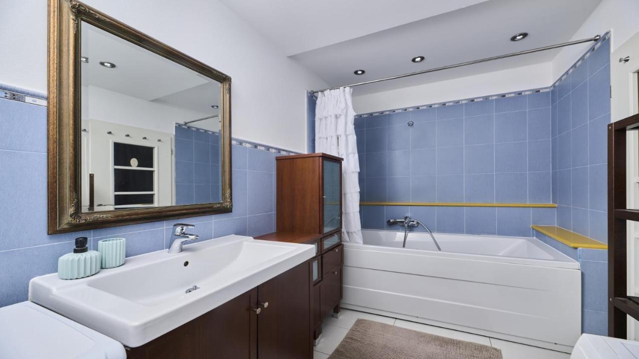 Apartment Iriska Novigrad  Екстер'єр фото